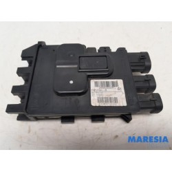 Renault - Scenic - Spanningsregelaar