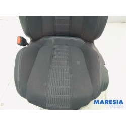 Peugeot - 308 - Sitz links