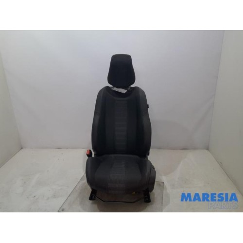 Peugeot - 308 - Sitz links