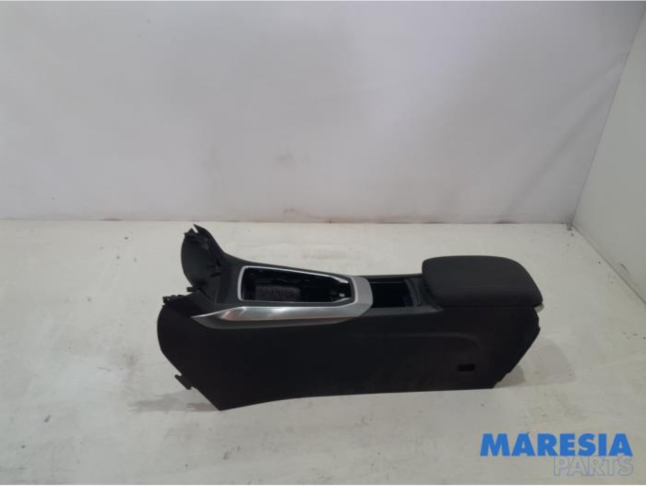 Peugeot - 308 - Middle console