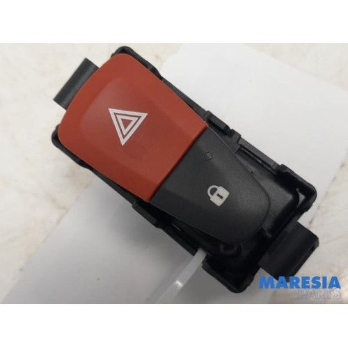 Renault - Scenic - Panic lighting switch