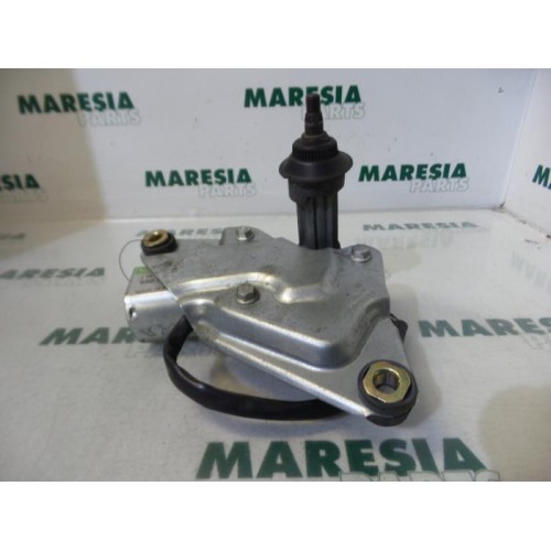 Peugeot - 106 - Ruitenwissermotor achter