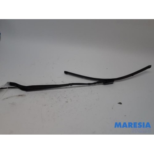 Peugeot - Partner - Front wiper arm