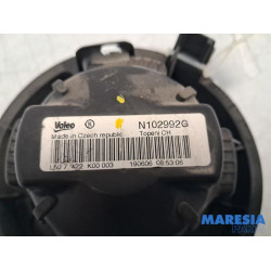 Peugeot - 207 - Heizung Belüftungsmotor