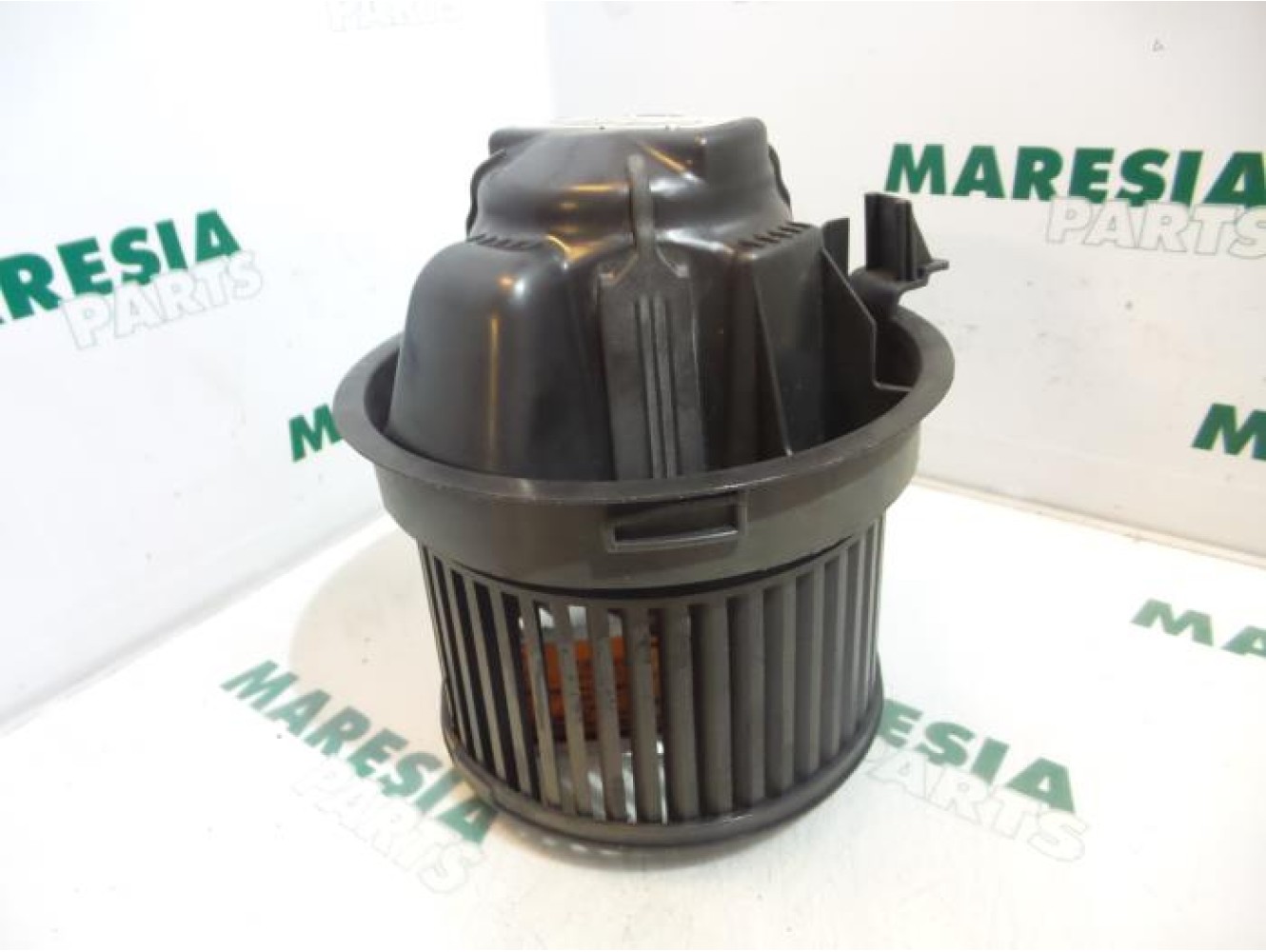 Peugeot - 207 - Heating and ventilation fan motor