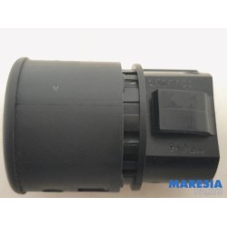 Renault - Scenic - Start/stop switch