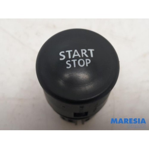 Renault - Scenic - Start/stop switch