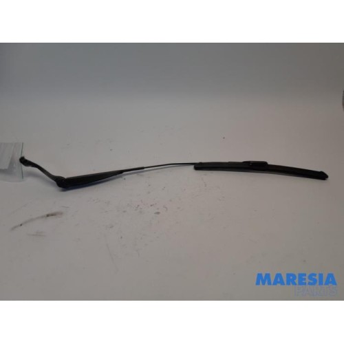 Fiat - Panda - Front wiper arm