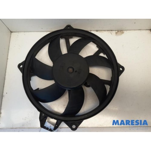 Renault - Scenic - Fan motor
