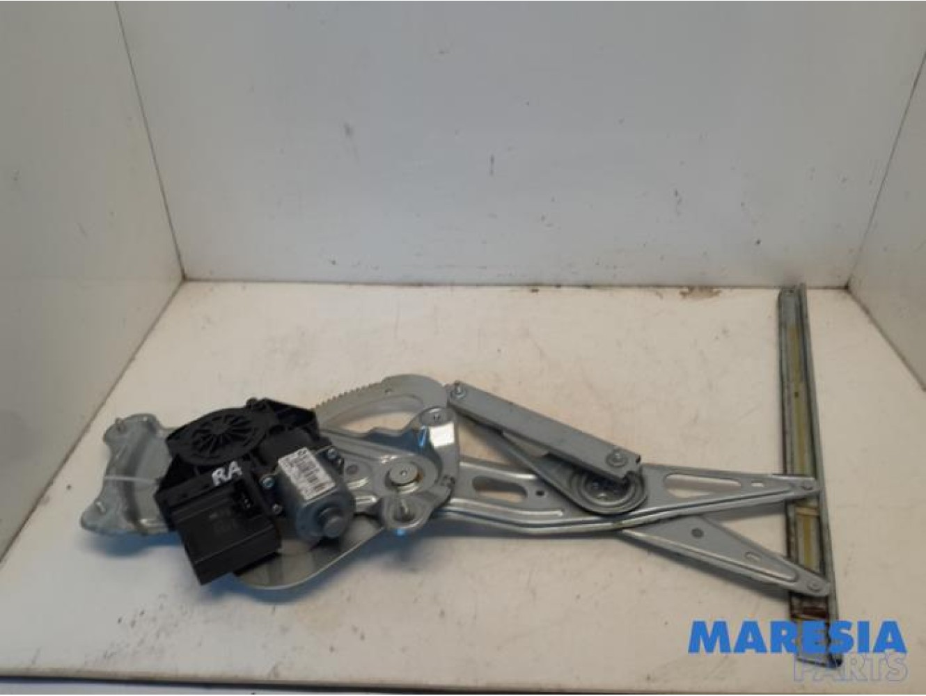 Renault - Scenic - Fenstermechanik 4-türig rechts hinten