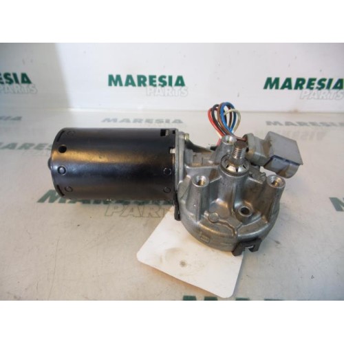 Renault - Megane Scenic - Front wiper motor