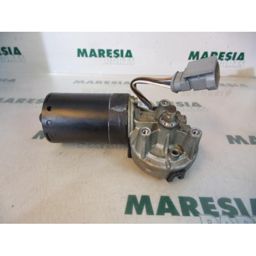 Renault - Megane Scenic - Front wiper motor
