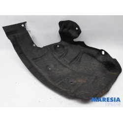 Renault - Scenic - Wheel arch liner