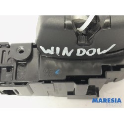 Citroen - Berlingo - Tailgate lock mechanism