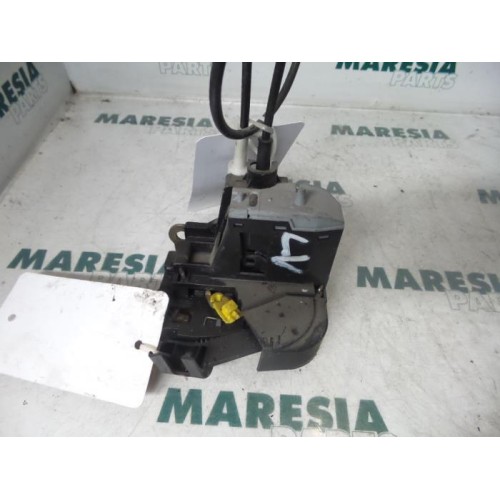 Renault - Megane Scenic - Door lock mechanism 4-door, front left