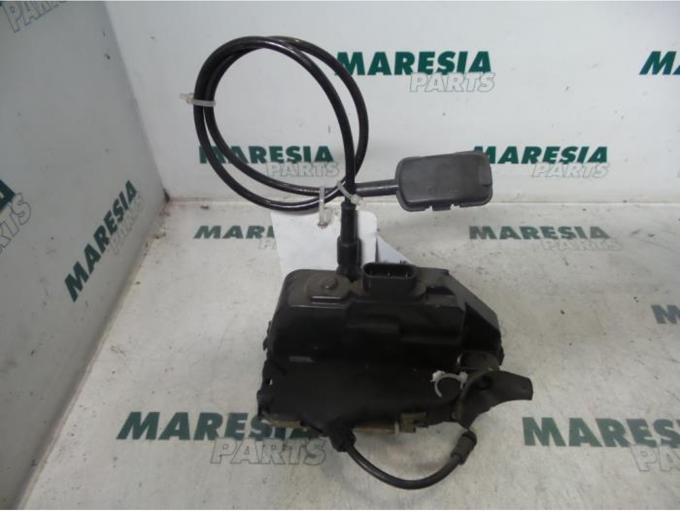 Renault - Megane Scenic - Door lock mechanism 4-door, front left