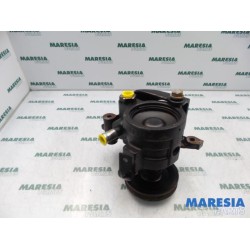 Peugeot - 605 - Power steering pump
