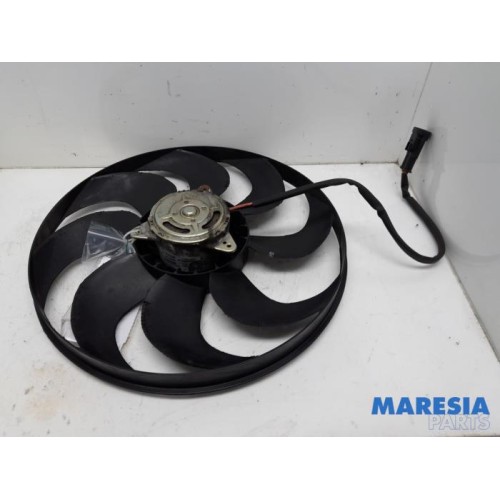Peugeot - 308 - Fan motor