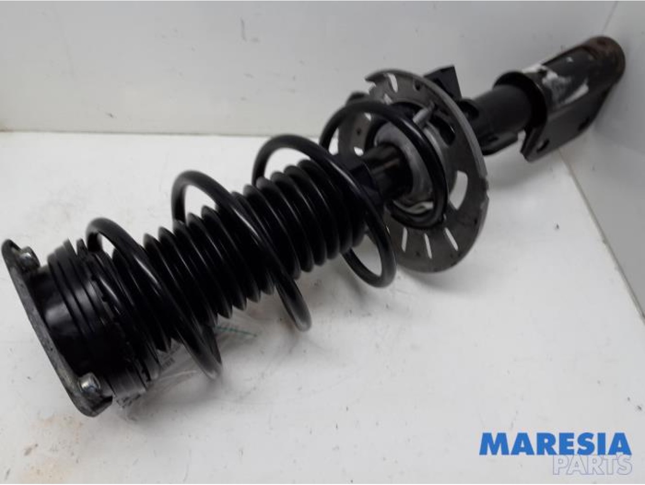 Peugeot - 308 - Front shock absorber rod, right