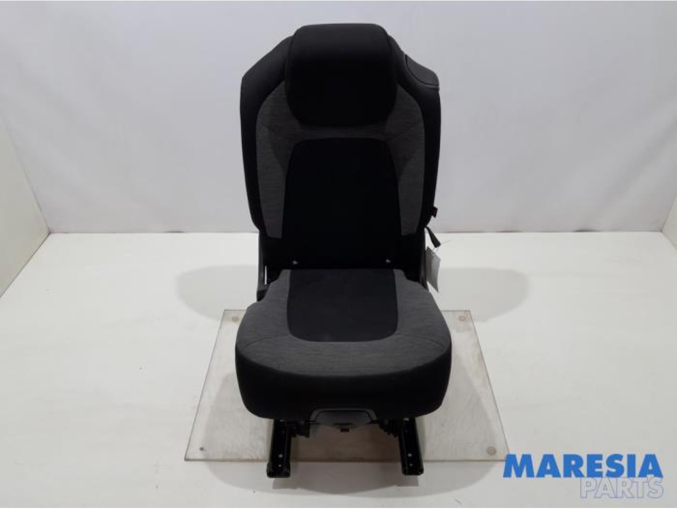 Citroen - Grand C4 Space Tourer - Rear seat