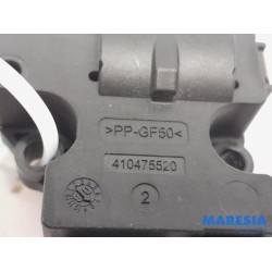 Citroen - C4 Grand Picasso - Heater valve motor