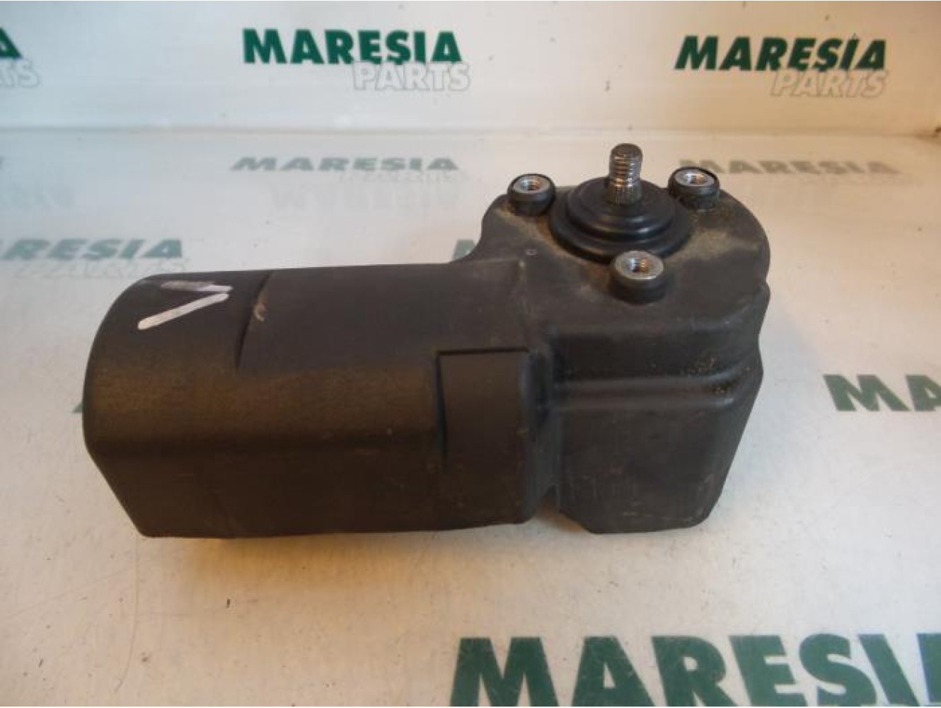 Lancia - Delta - Front wiper motor