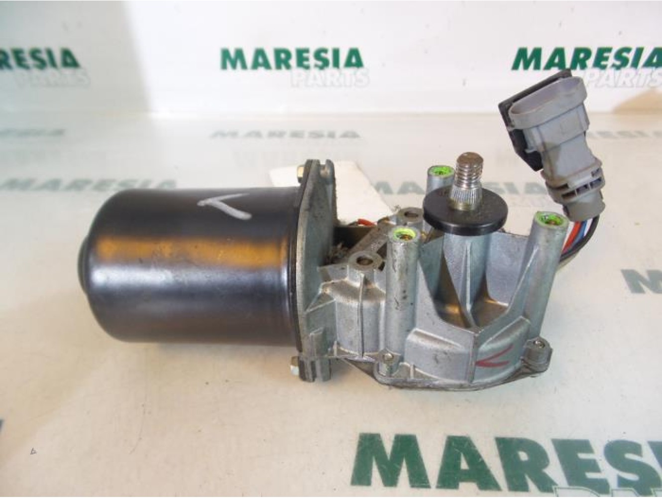 Renault - Kangoo - Front wiper motor