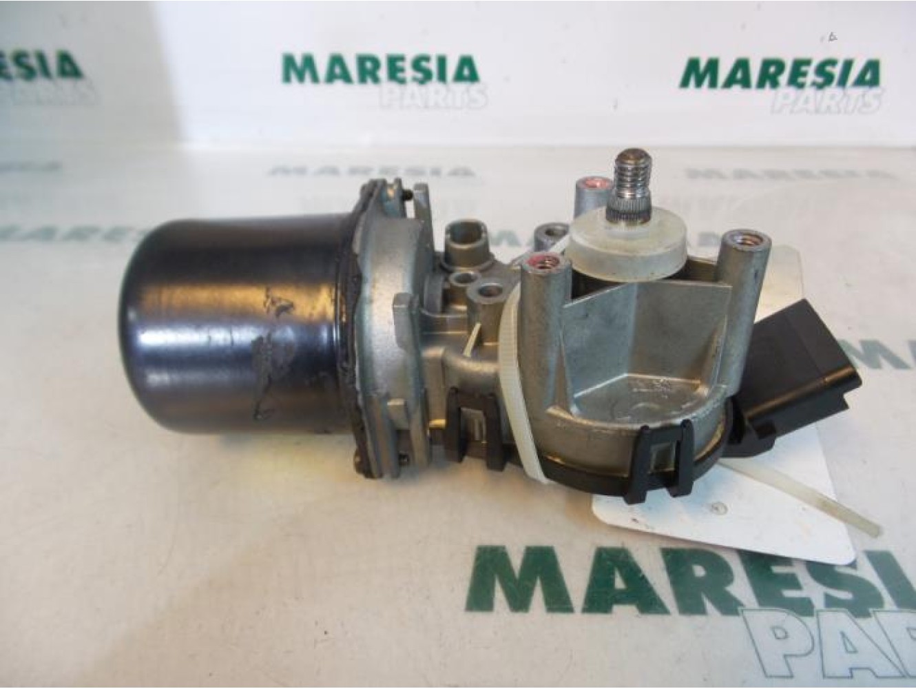 Renault - Kangoo - Front wiper motor