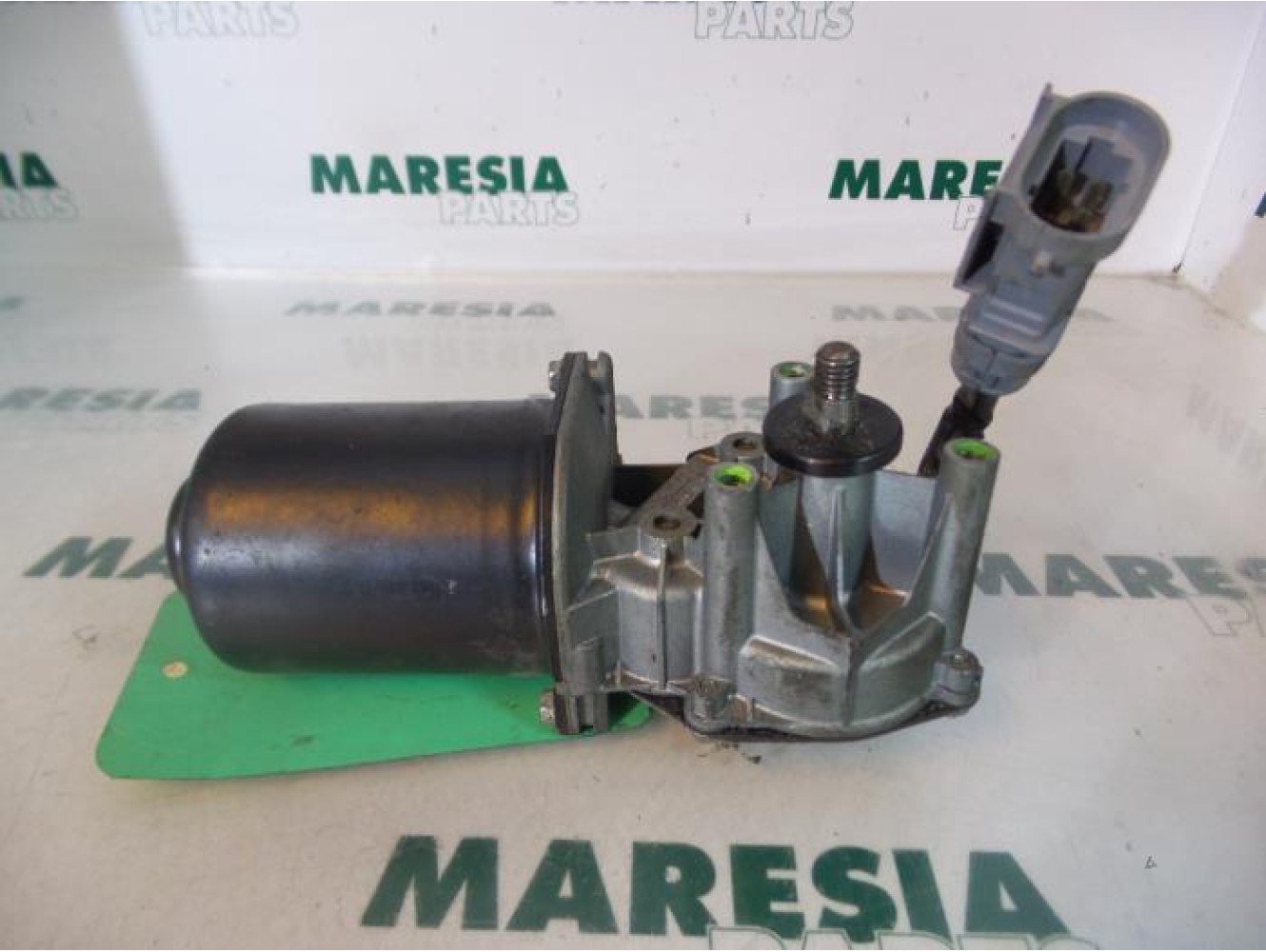 Renault - Kangoo - Front wiper motor