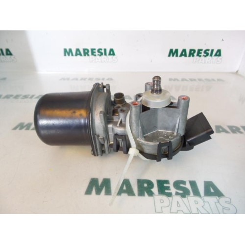 Renault - Kangoo - Front wiper motor