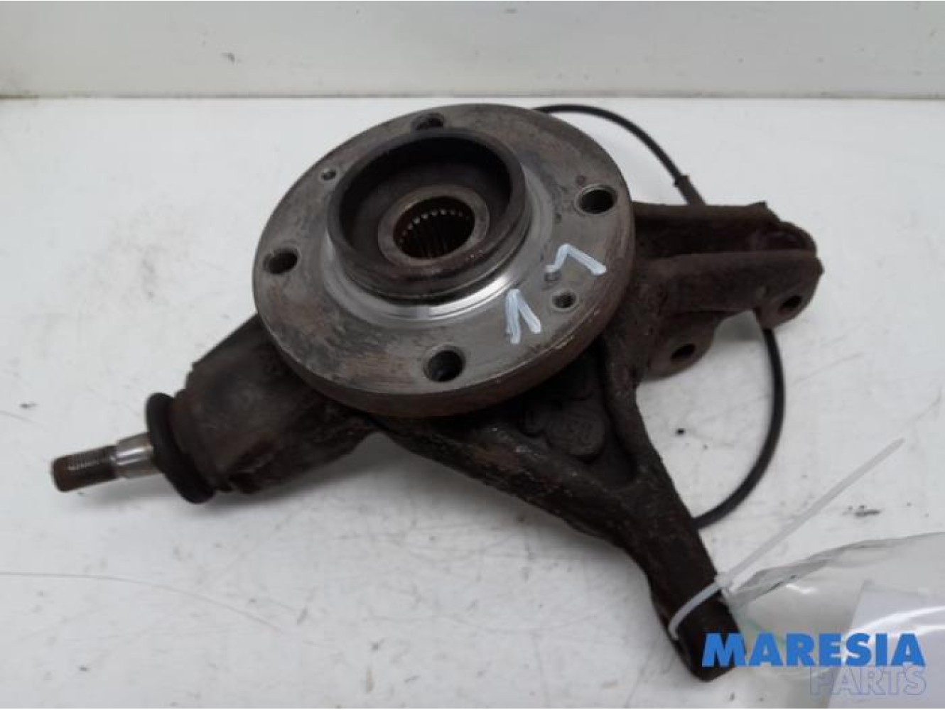 Citroen - Berlingo - Fusee links-voor