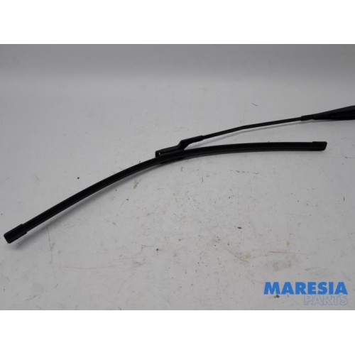 Citroen - Berlingo - Front wiper arm