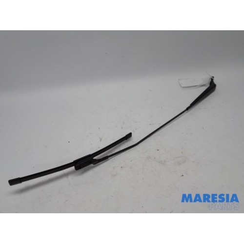 Citroen - Berlingo - Front wiper arm