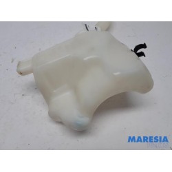 Citroen - Berlingo - Front windscreen washer reservoir
