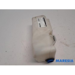 Fiat - Panda - Front windscreen washer reservoir