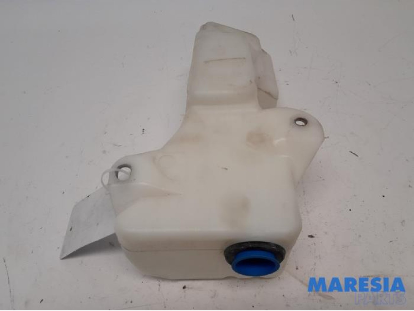 Fiat - Panda - Front windscreen washer reservoir