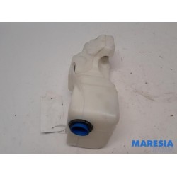 Fiat - Panda - Front windscreen washer reservoir