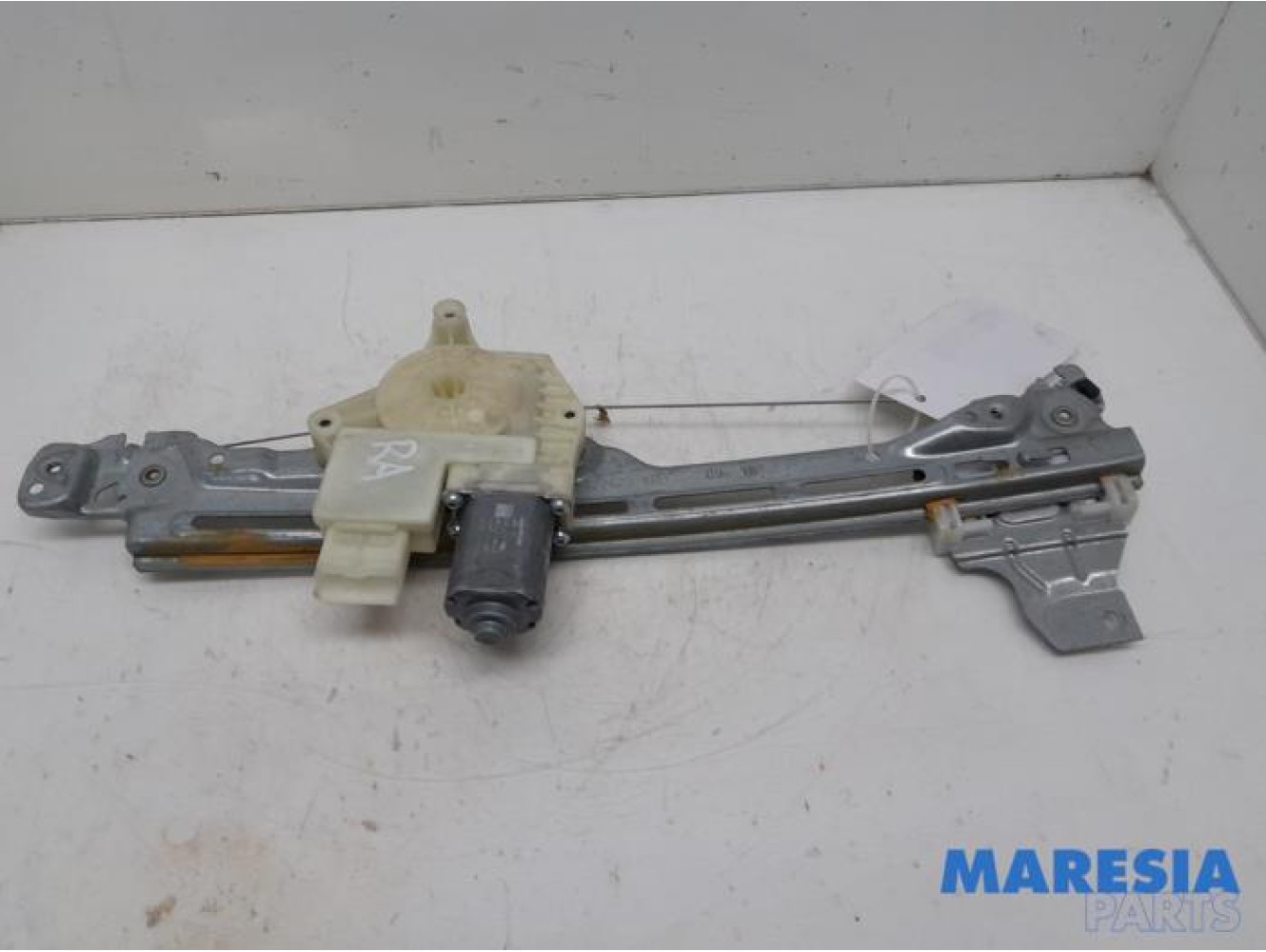 Peugeot - 308 - Rear door window mechanism 4-door, right