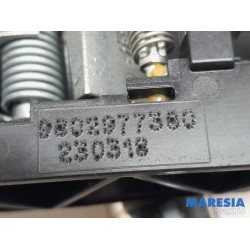 Peugeot - 308 - Portiergreep 4Deurs links-achter