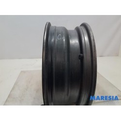 Opel - Vivaro - Wheel
