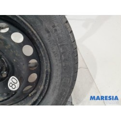 Renault - Clio - Krikset + reservewiel