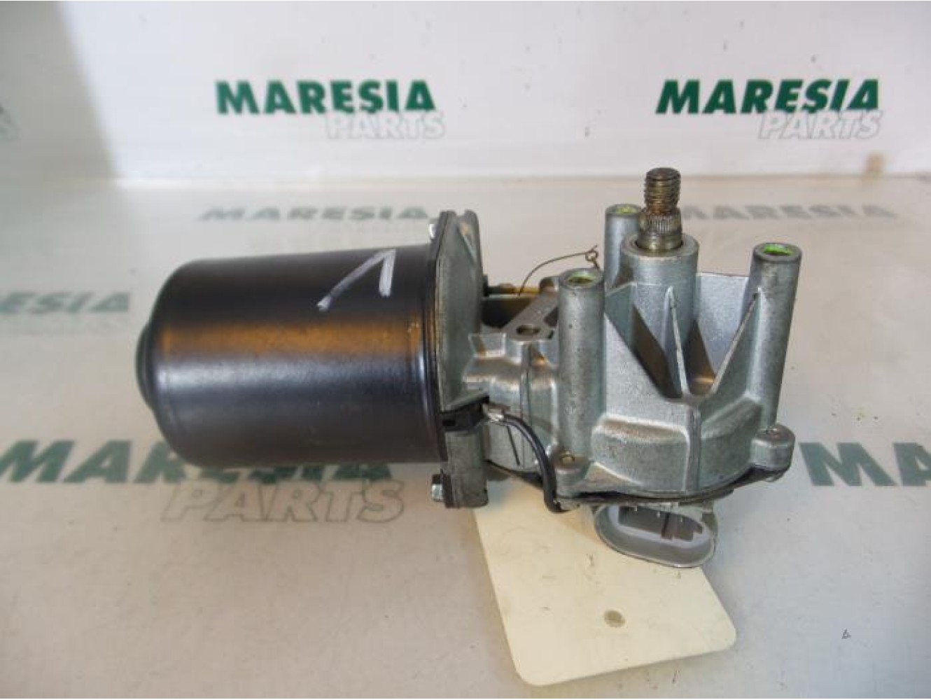 Renault - Megane - Front wiper motor