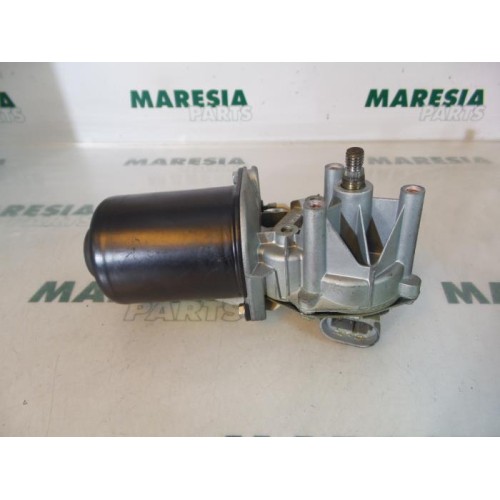 Renault - Megane - Front wiper motor