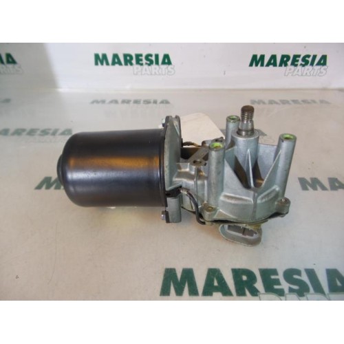 Renault - Megane - Front wiper motor