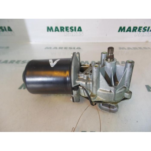 Renault - Megane - Front wiper motor