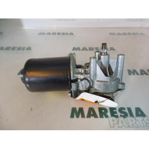 Renault - Megane - Front wiper motor