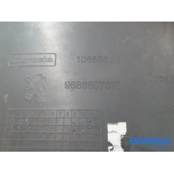 Peugeot - 508 - Front panel