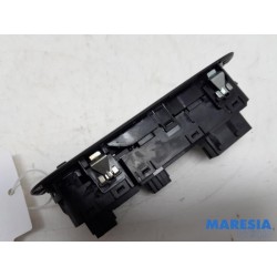 Peugeot - 308 - Multi-functional window switch