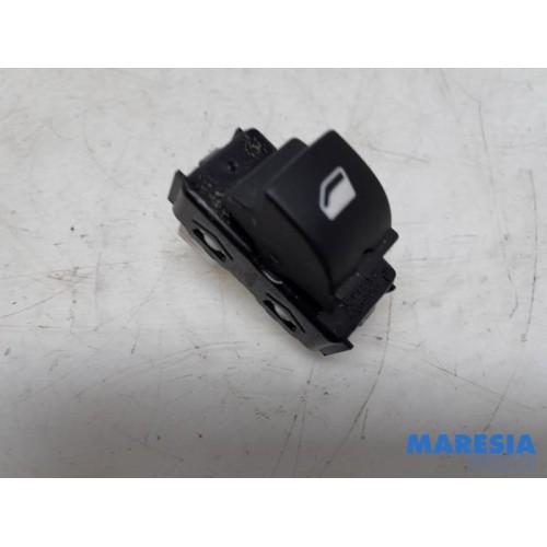 Peugeot - 308 - Electric window switch