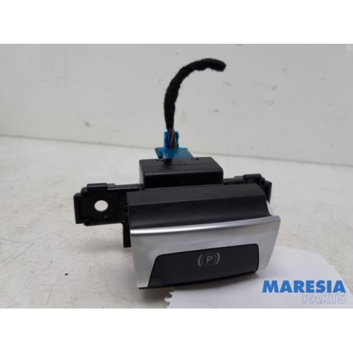 Peugeot - 308 - Parking brake switch